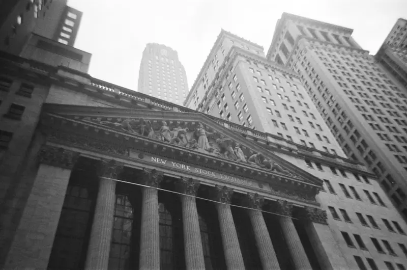 Mercantil do Brasil avança para fechar capital da Mercantil Financeira