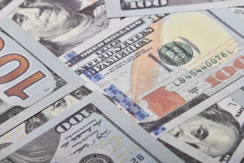 Projeção do Dólar de 2026: Itaú BBA Reduz Expectativa para R$ 5,40
