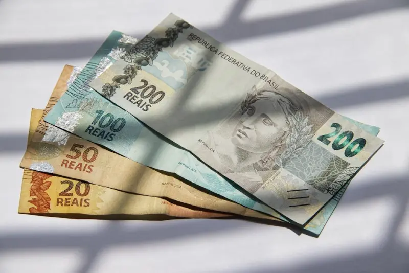 Renda fixa na XP: CDBs até 14,90% aa com Copom no foco