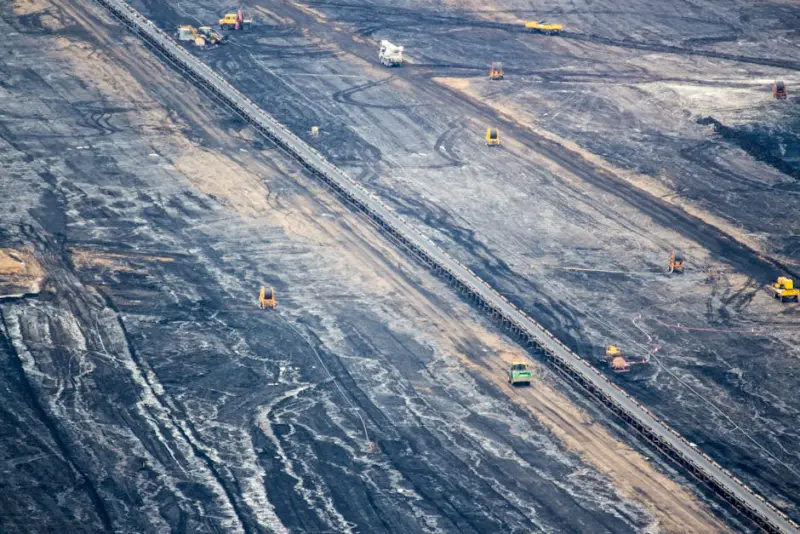 Ibovespa sustenta 182 mil pontos com Petrobras e fluxo estrangeiro recorde