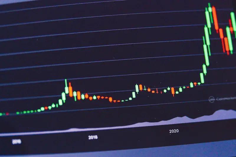 Eneva (ENEV3): XP projeta TIR de 9,3% e eleva preço-alvo para R$ 30,30