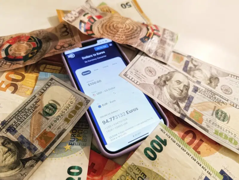 Bitcoin retoma alta com fluxo institucional e aguarda negociações EUA-Irã