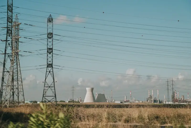 XP projeta 2026 como ano de virada para distribuidoras de energia