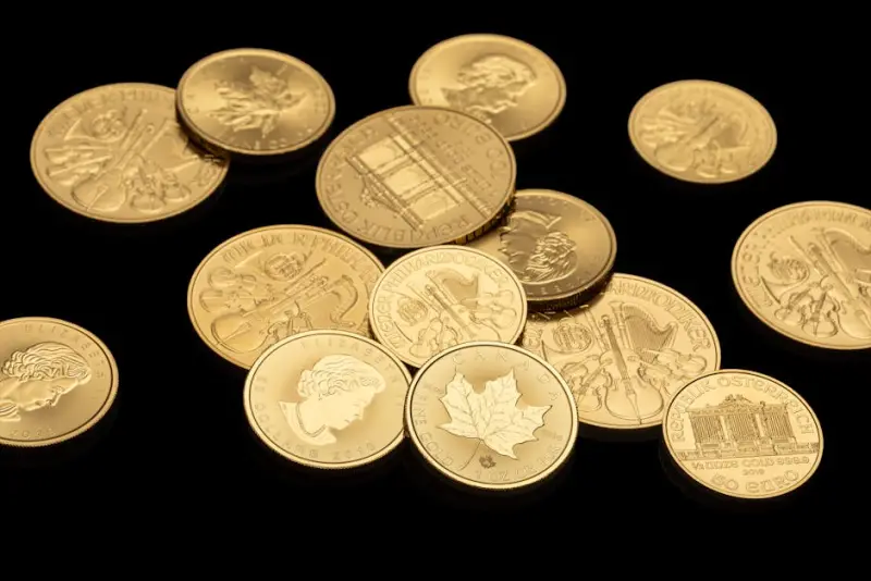 Ouro e prata avançam com trégua EUA-Irã, mas bloqueio em Ormuz limita ganhos