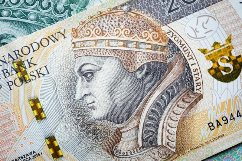 Juros futuros avançam com pressão inflacionária e aguardo pelo Copom