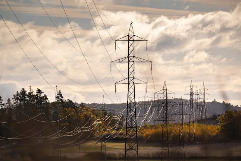 UBS BB eleva ISA Energia para neutro; preço-alvo salta para R$ 35