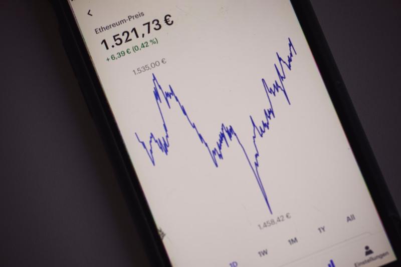 IGP-DI dispara 2,41% com alta do petróleo e pressiona pausa na Selic