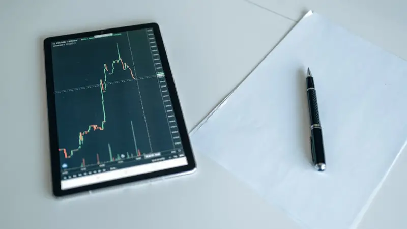 Cyrela (CYRE3) abaixo do consenso: lucro cai 9% e ações recuam no 1T26