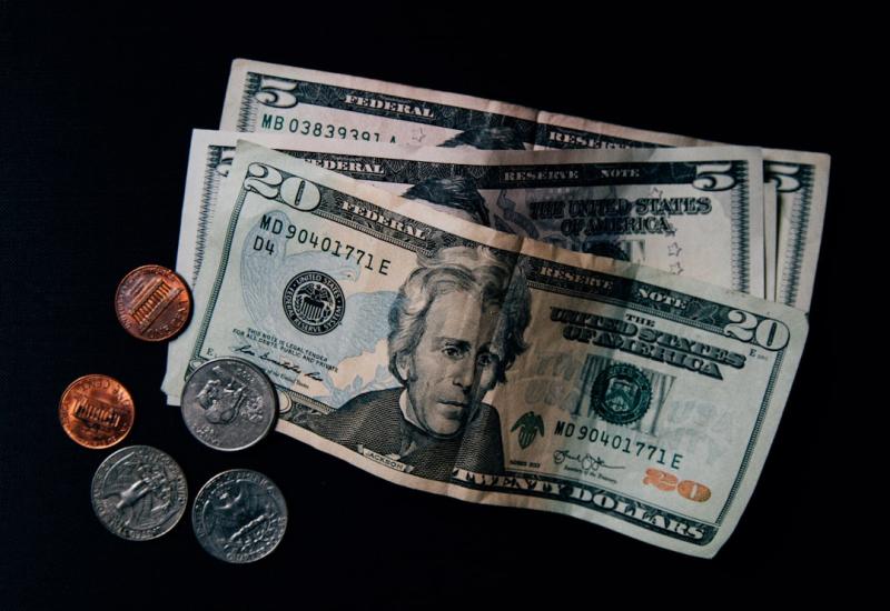 JPMorgan corta preços-alvo de VIVT3 e TIMS3 após revisão de margens