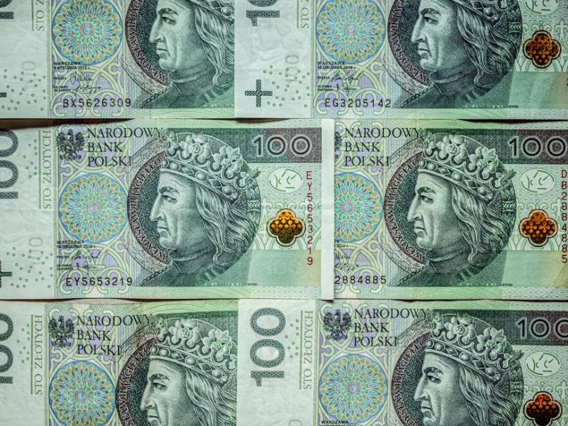 Selic a 14,25%: quanto R$ 10 mil rendem em cada investimento
