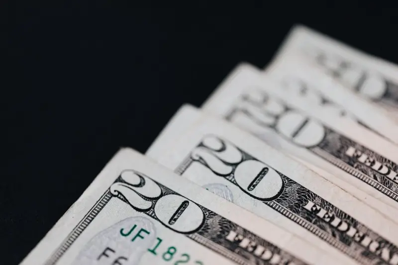 Tesouro IPCA+ rompe 8,5% a.a. com aversão ao risco e ata do Copom