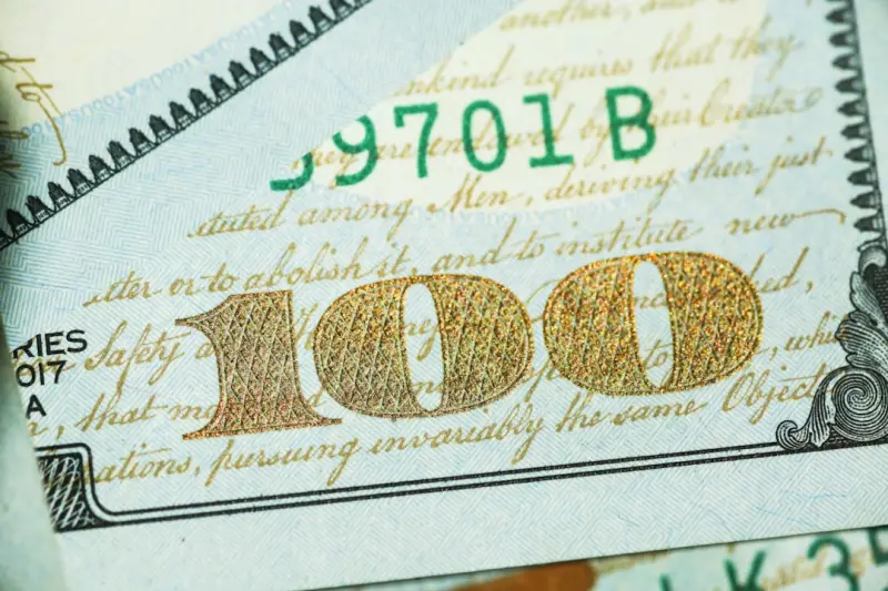 Fed sinaliza alta de juros este ano com pressão da IA e inflação de serviços
