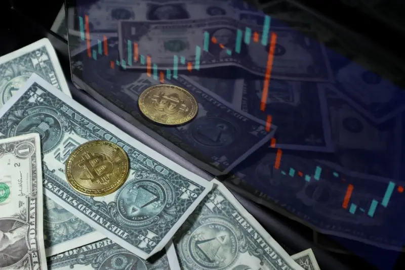 Cotação do Dólar Avança em Meio à Disputa pela Ptax de Fim de Mês