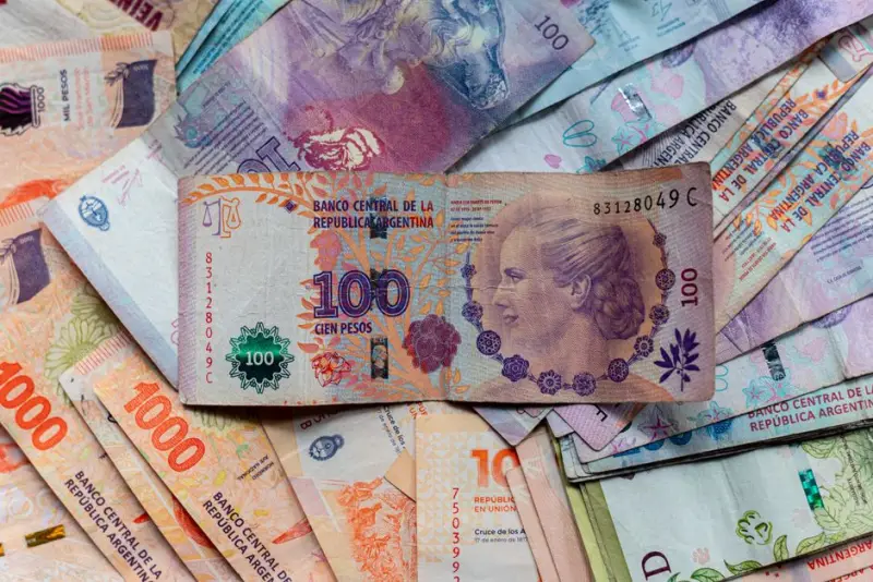 Juros Reais Próximos de 9% e Prefixados em 15% No Tesouro Direto
