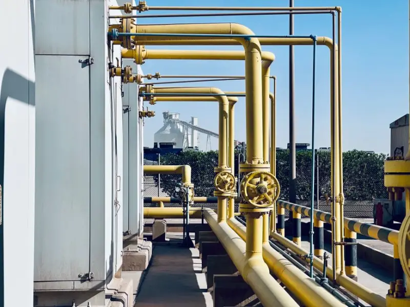 Petrobras limita reajuste do gás a 6% e ativa bandas do Brent a partir de agosto