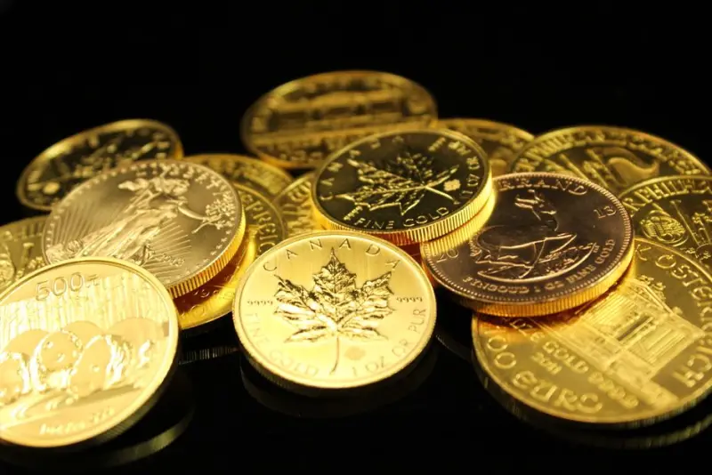 Ouro recua 12% no mês e registra pior trimestre em 13 anos; cenário macro pressiona metais