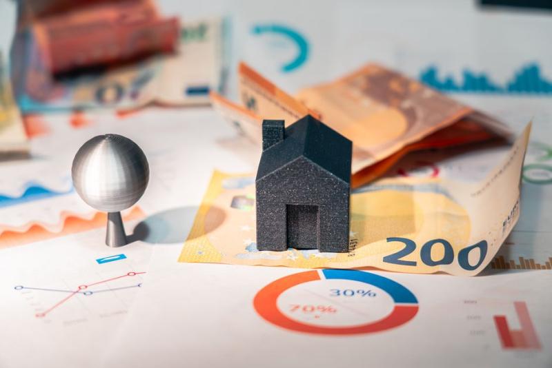 CACR11 suspende dividendos, cai 14,7% e perde R$ 369 mi em valor de mercado