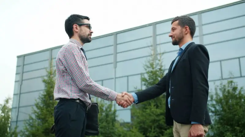 Enjoei (ENJU3) anuncia Marcos Leite como novo CEO; Tiê Lima vai ao Conselho
