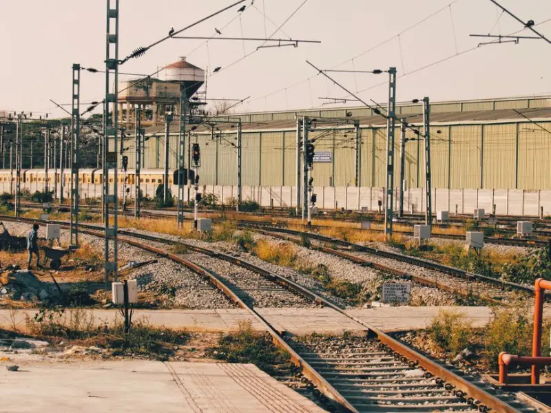 Rumo (RAIL3) assina 5º aditivo da Malha Oeste e suspende operações por 180 dias