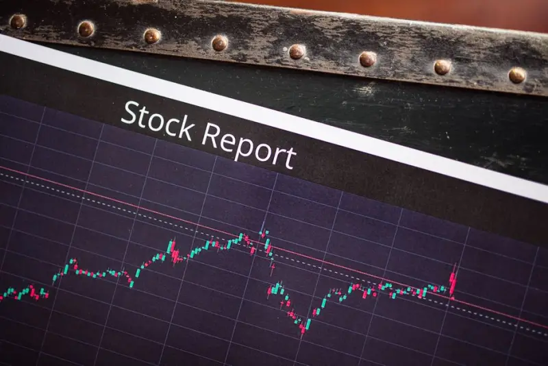 Ibovespa futuro recua perdas com foco no CPI dos EUA e tensão no Ormuz