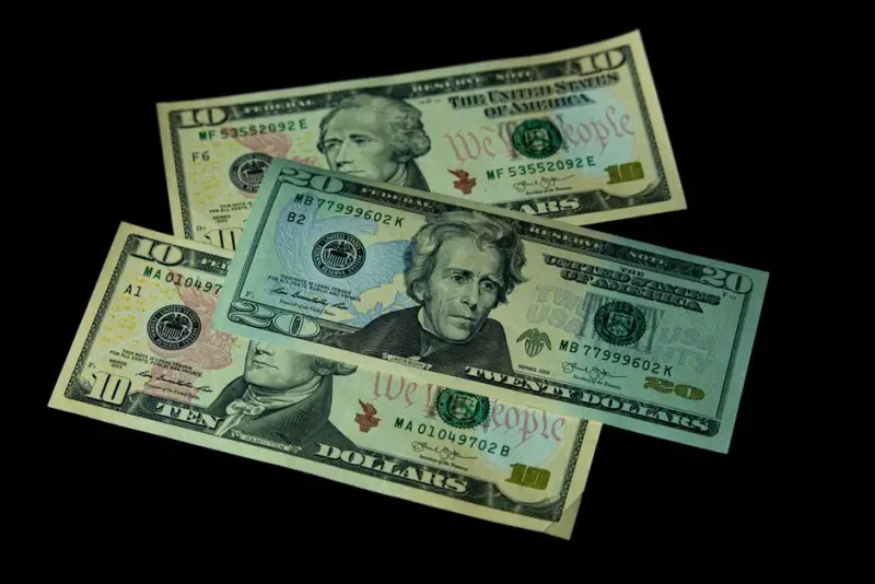 Hegemonia do dólar e reservas globais: análise pós-Expert XP 2026