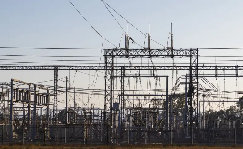 Lucro da ISA Energia (ISAE4) cai 32% com alta da dívida e custo financeiro