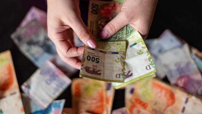 Indústria recua 1,8% em junho e acelera ciclo de corte da Selic