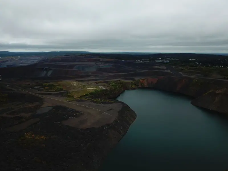 Vale: os 5,9x que reescrevem o desconto ante mineradoras globais