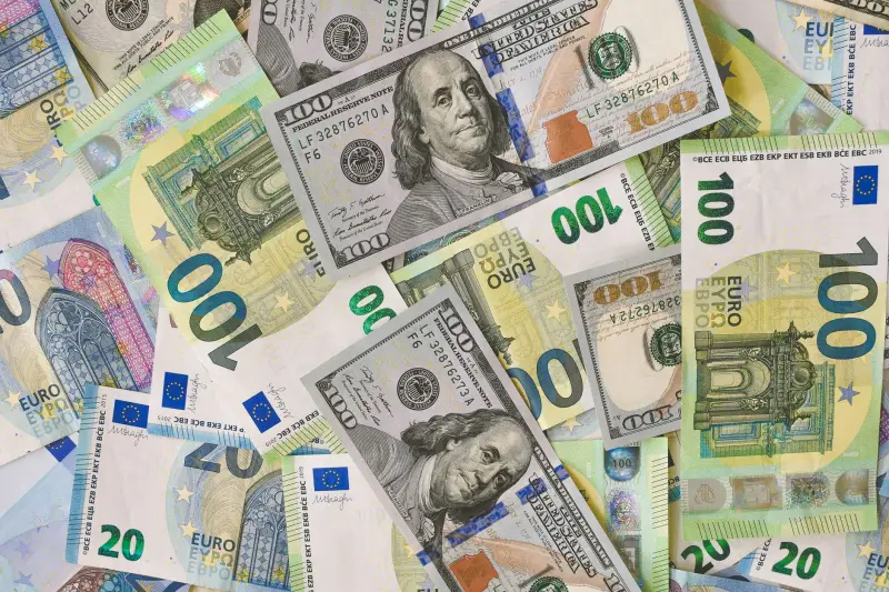 Selic cai 0,25 ponto: alívio de R$ 250 mil em dívida de R$ 100 milhões