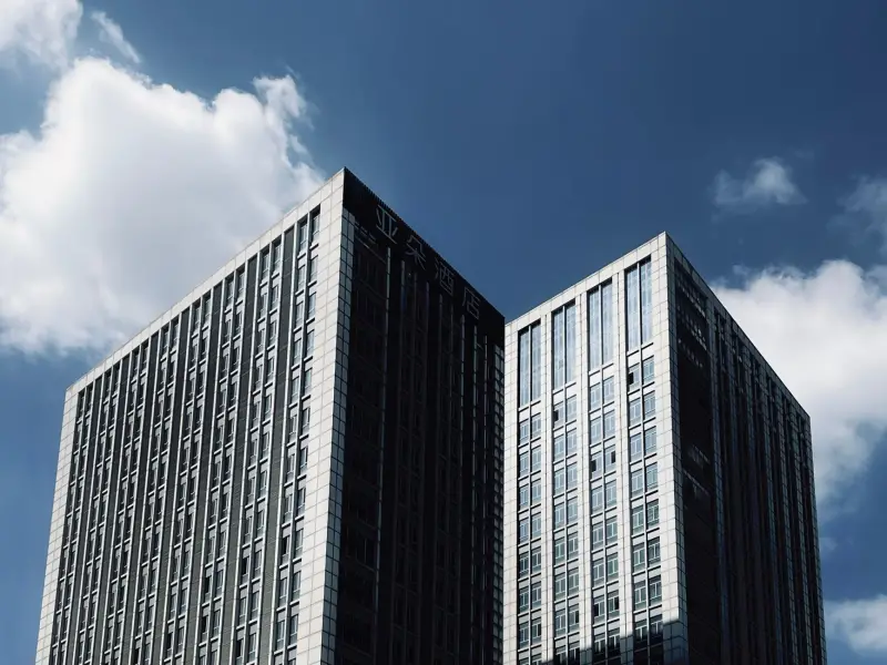 Fato relevante EZTEC (EZTC3): Esther Towers tem locação de R$ 1,17 bi com Itaú