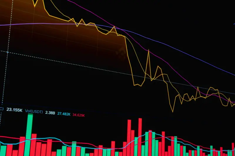 Ibovespa sobe 7,70% pós-1º turno: o limite do sinal eleitoral