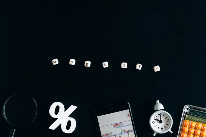 Small caps sobem 9% após 1º turno: onde as carteiras divergem
