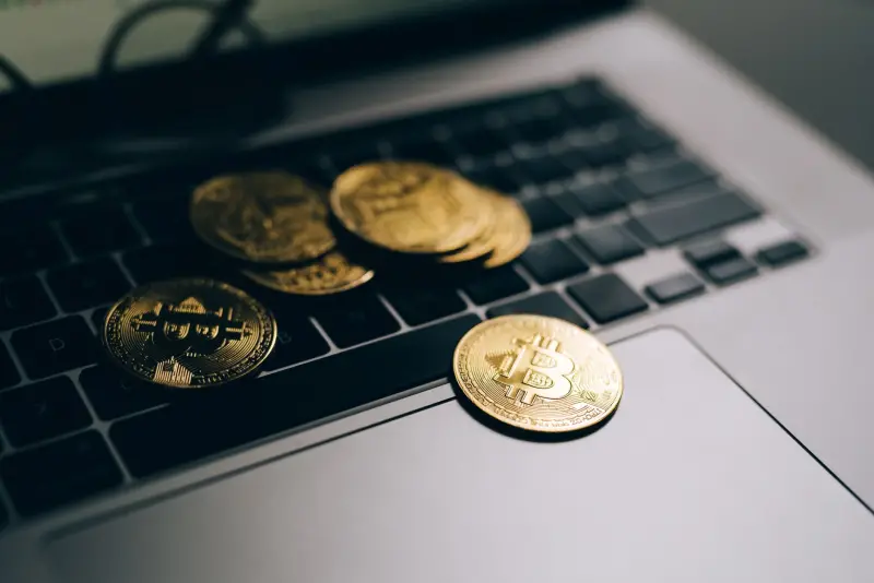 Revolut encerra compra de cripto no Brasil e liquida saldos em 25/11